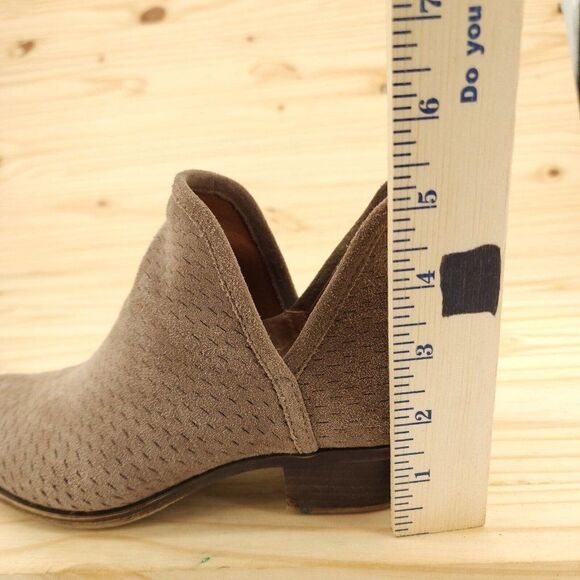 Lucky Brand Women's Ankle Boots Sz 6 Brown Suede Slip On Western Boho Booties - Picture 9 of 9